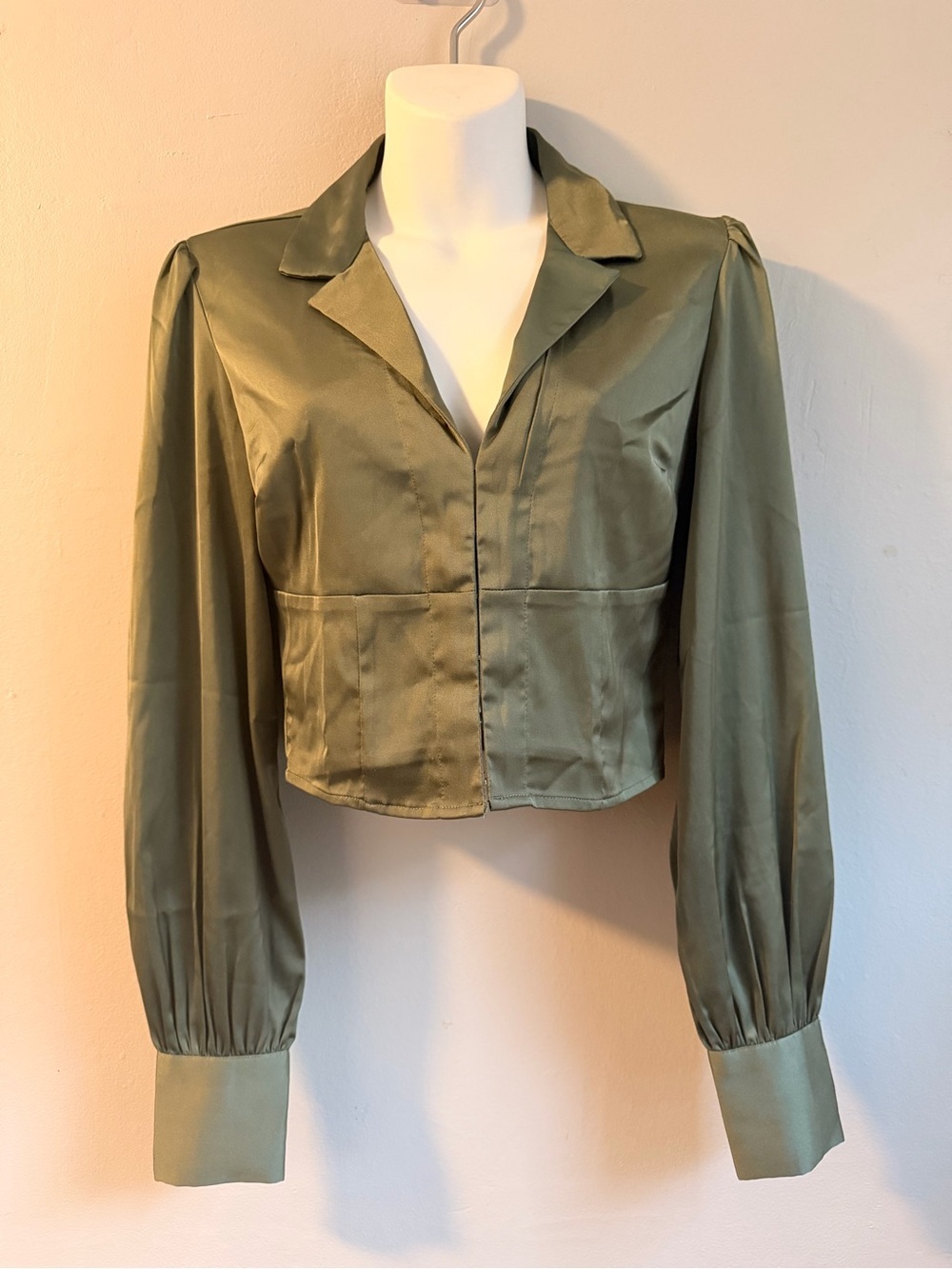 Abercrombie & Fitch Olive Satin Cropped Blazer